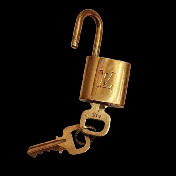 Louis Vuitton Gold Padlock #445 - Picture 3 of 5